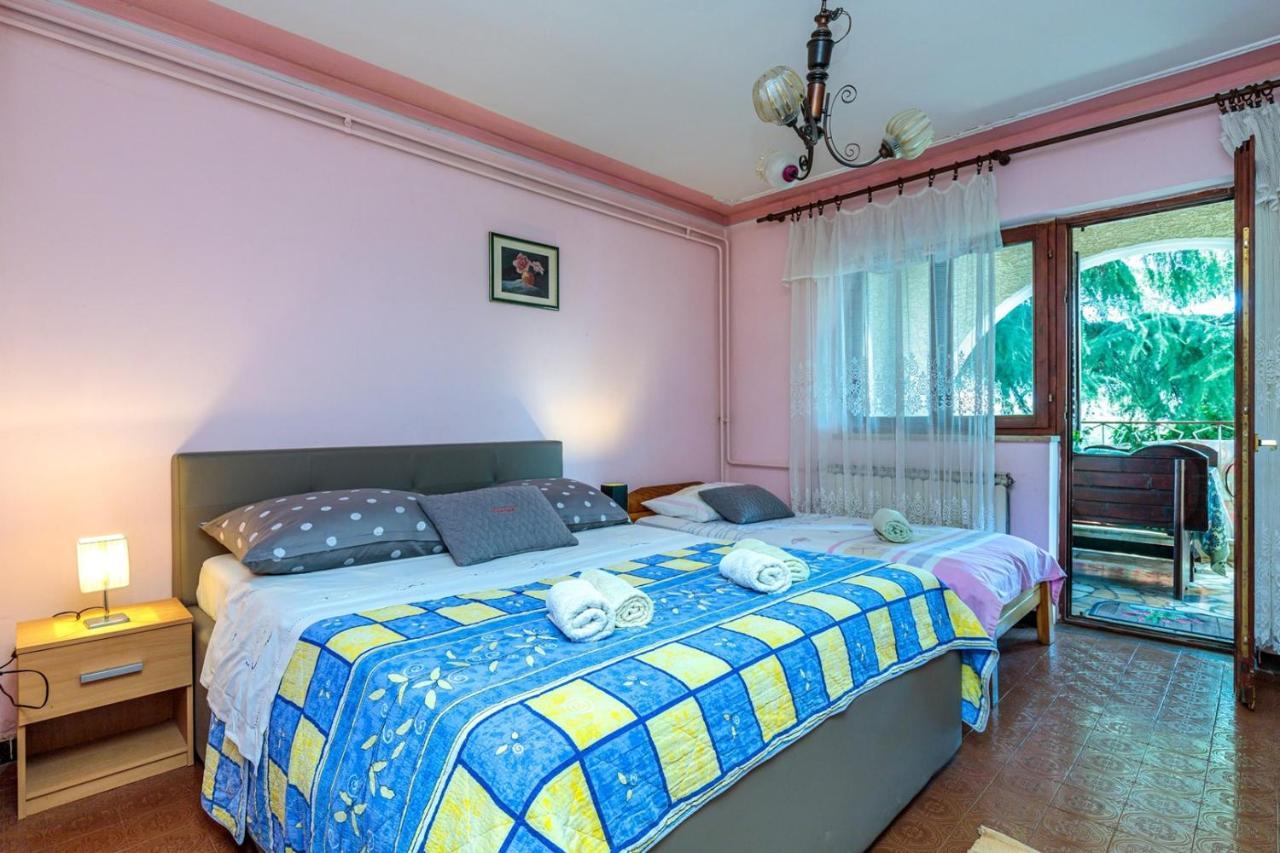 Apartments Volte Rovigno Екстер'єр фото